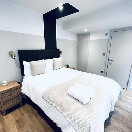 London South Charming Ensuite Look Like Hotel Designer Room Bagian luar foto