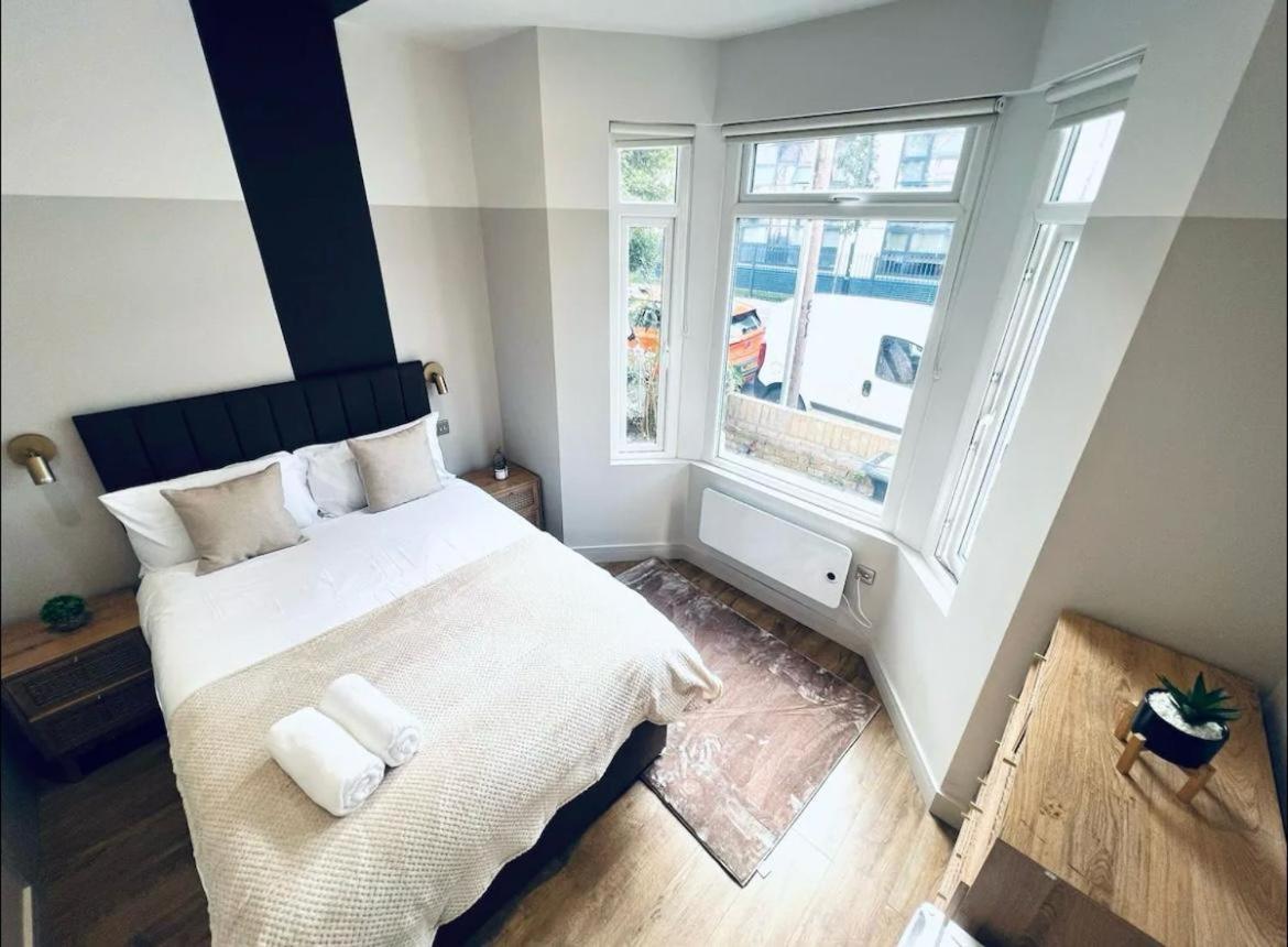London South Charming Ensuite Look Like Hotel Designer Room Bagian luar foto