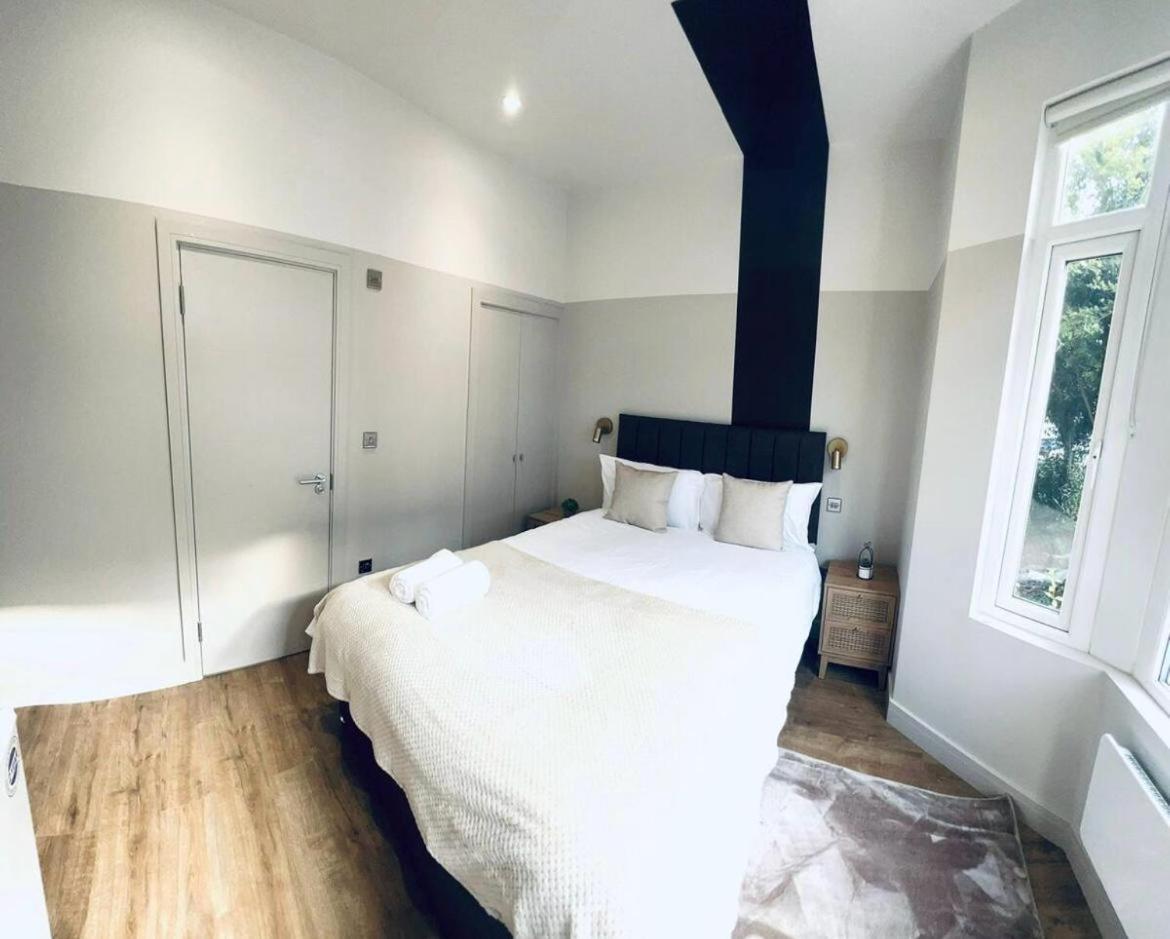 London South Charming Ensuite Look Like Hotel Designer Room Bagian luar foto
