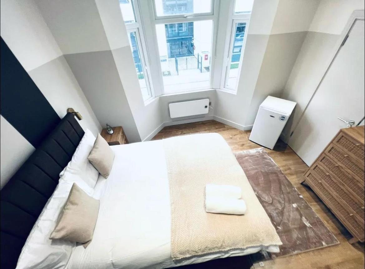 London South Charming Ensuite Look Like Hotel Designer Room Bagian luar foto