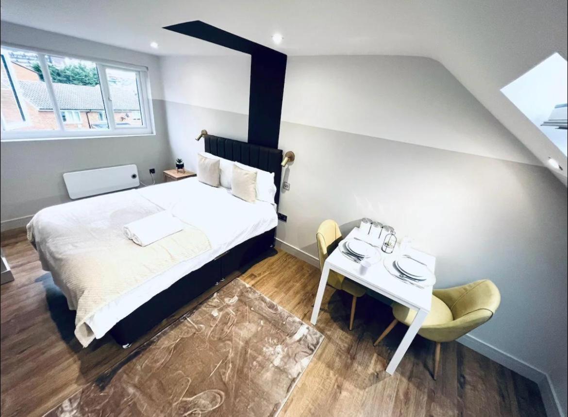 London South Charming Ensuite Look Like Hotel Designer Room Bagian luar foto