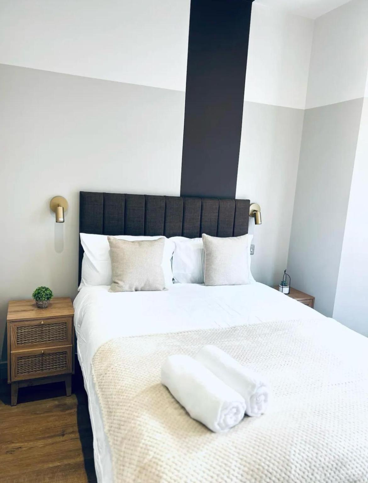 London South Charming Ensuite Look Like Hotel Designer Room Bagian luar foto