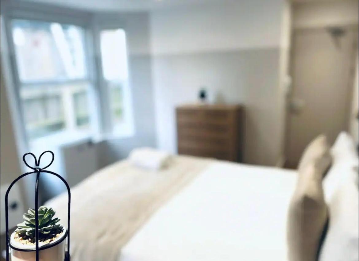 London South Charming Ensuite Look Like Hotel Designer Room Bagian luar foto