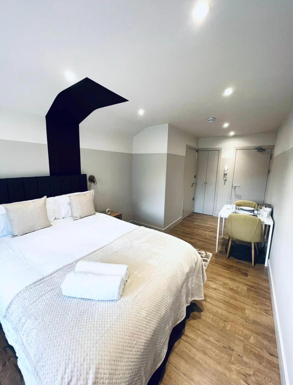 London South Charming Ensuite Look Like Hotel Designer Room Bagian luar foto