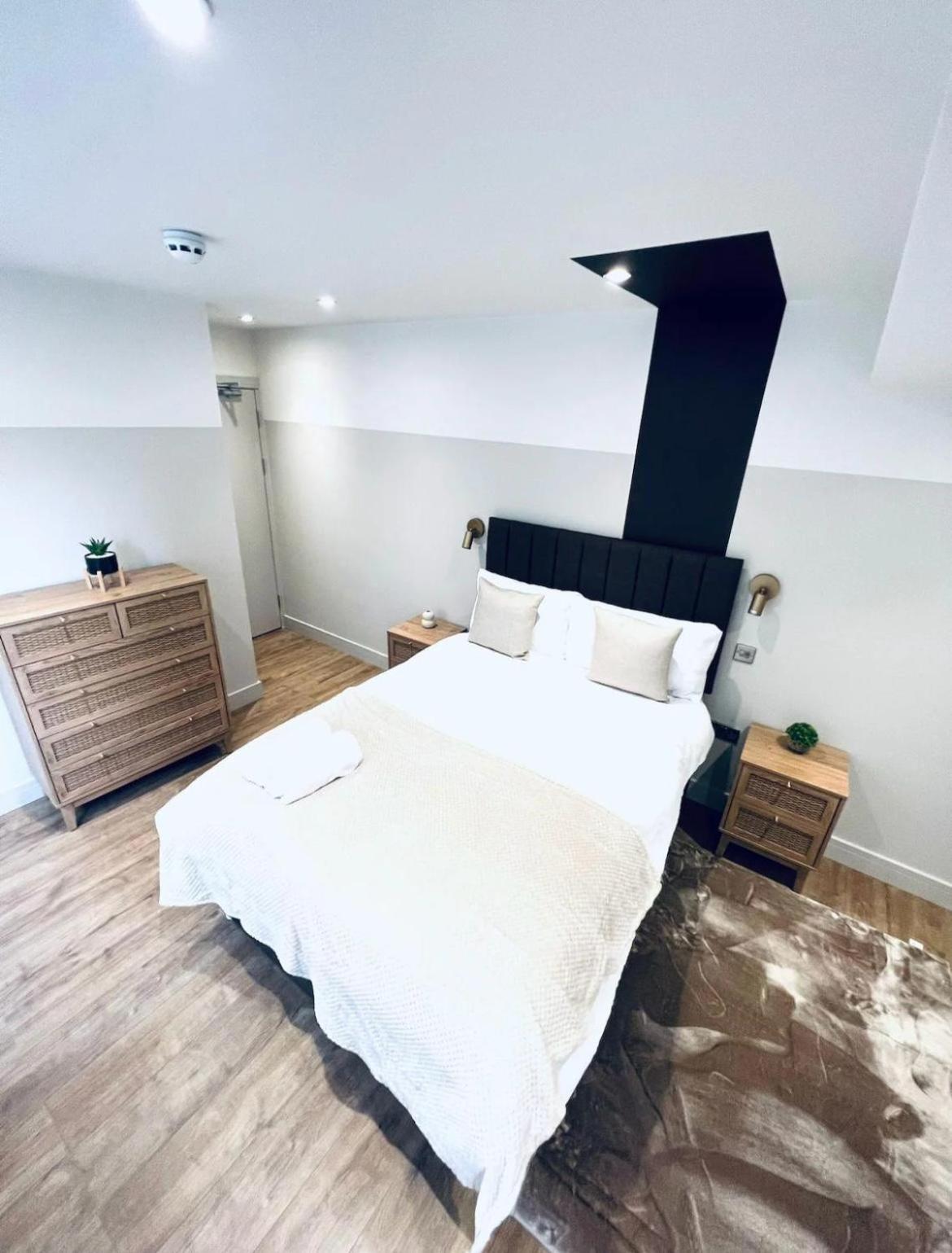 London South Charming Ensuite Look Like Hotel Designer Room Bagian luar foto