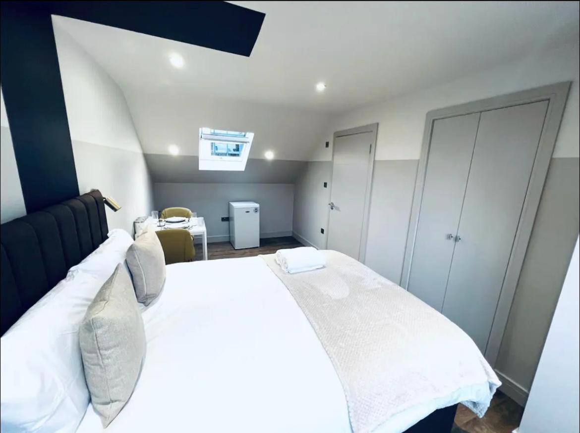 London South Charming Ensuite Look Like Hotel Designer Room Bagian luar foto