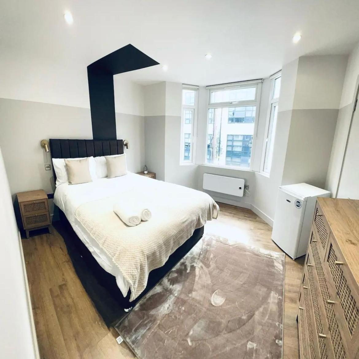 London South Charming Ensuite Look Like Hotel Designer Room Bagian luar foto