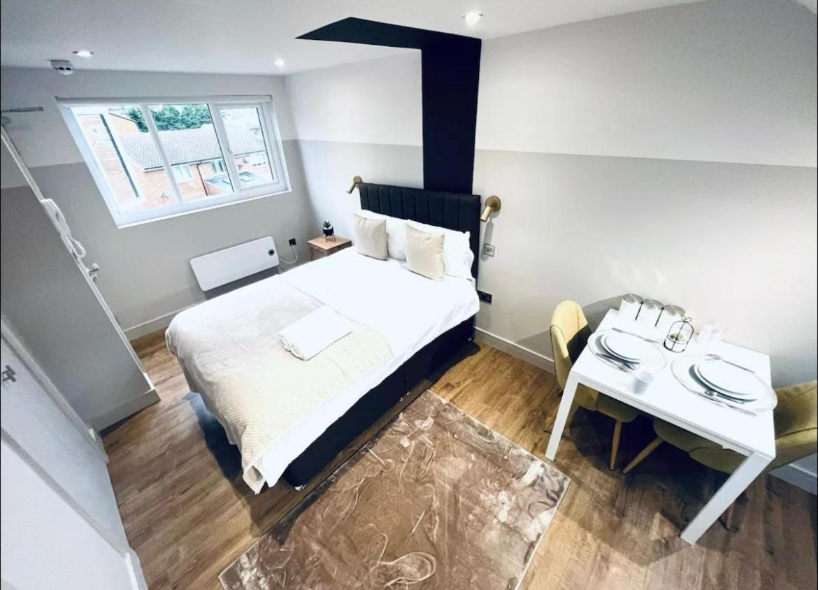 London South Charming Ensuite Look Like Hotel Designer Room Bagian luar foto
